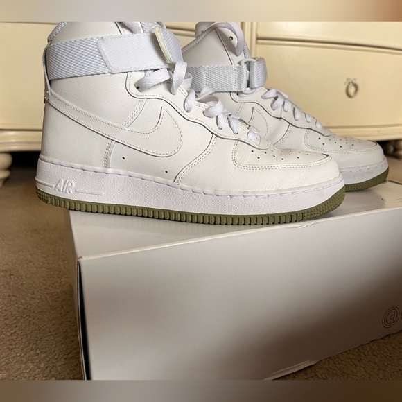 Custom Women’s Nike Air Force Ones High Tops Sz 8.5 - Picture 2 of 7
